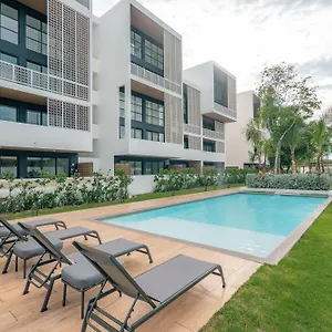 Lumina At Flats Village Apartamento
